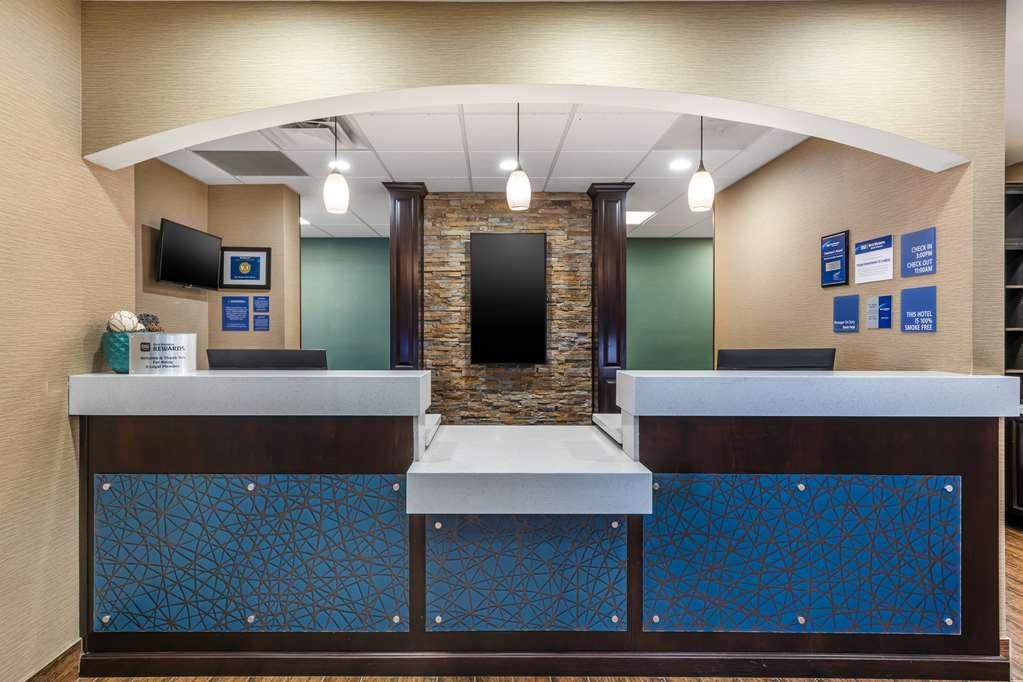 Best Western Plus Taft Inn Интерьер фото